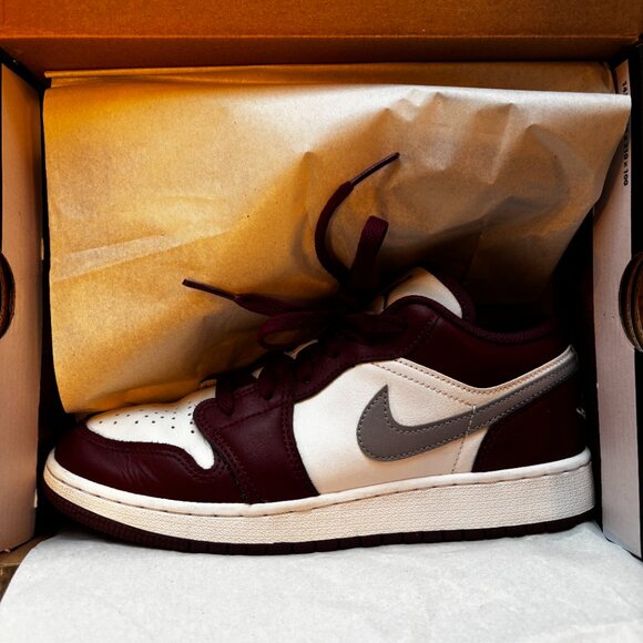 Air Jordan 1 Low GS Cherrywood Red Size Youth 5.5 - Picture 6 of 8